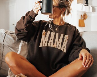 Pull de Noël ras du cou pour maman marron Chemise de Noël maman sweat-shirt rétro maman chemise future maman, cadeau de Noël pour maman, col rond de maman tendance, nouvelle maman cadeau Cool