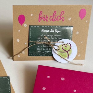 für dich. kleine Aufmerksamkeit. Mini Präsent für dich. Magnetschild Spruch Rezept des Tages. Geschenkset Magnet, Karte, Umschlag.