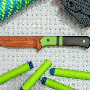 Safe Wooden Knife for Kids, Kitchen Toy, Vegetable and Fruit Cutter,  Chopper 