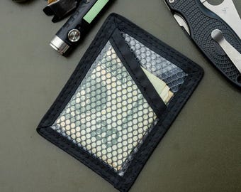 Minimalist Recycled Kevlar and Dyneema Cardholder Wallet