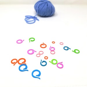 Pack of 20 stitch markers, mixed type, ring markers, crochet and knitting stitchmarkers, plastic markers