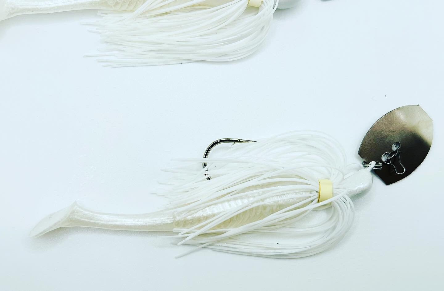 Elite 1/2oz White Bladed Jig Custom Made Vibrating Swim Jig Etsy