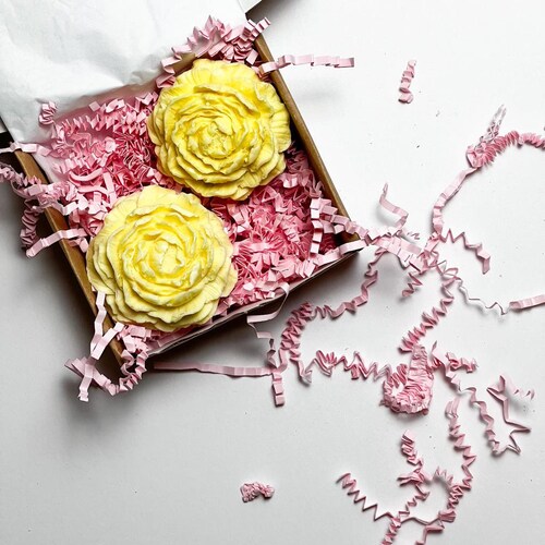 Savon artisanal aux fleurs, câlin dans une boîte pour soins personnels|Merci|Coffret soin du corps|Cadeau une pensée pour vous|Cadeau de Noël|Cadeau meilleure amie|Cadeaux pour elle