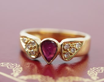 Anello vintage a forma di pera in oro 18 carati con rubini e diamanti, misura 7