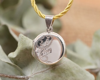 Vintage Sterling Silver Engraved Round Locket Pendant, Engraved with Organic Design, Place inside a Photo or a Keepsake