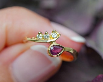 Vintage 18k guldring med rubin och diamant, päronslipad Chevalierring
