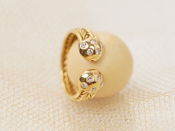 18k Solid Gold Open Ring with Diamonds, Twisted W… - image 6