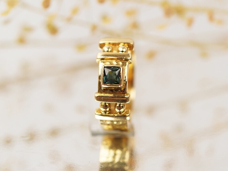 18k Green Tourmaline Gold Ring, 1980s Handmade Vintage Ring, Gold Present for Her image 8