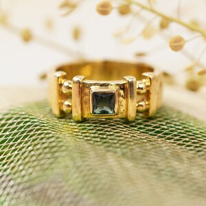 18k Green Tourmaline Gold Ring, 1980s Handmade Vintage Ring, Gold Present for Her image 6