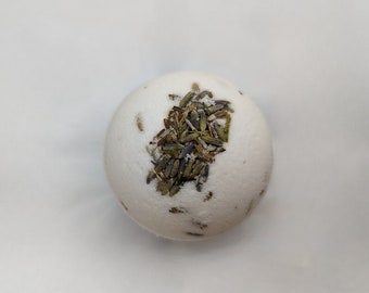 Vegan Bath bombs Lavender - Lavender Oil - Bath bomb - Natural Ingredients - Handmade Vegan Bath bombs - Eco - Friendly - relaxing