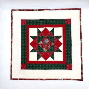 1990s Patchwork Star Small Quilt Wall Hanging or Table Topper