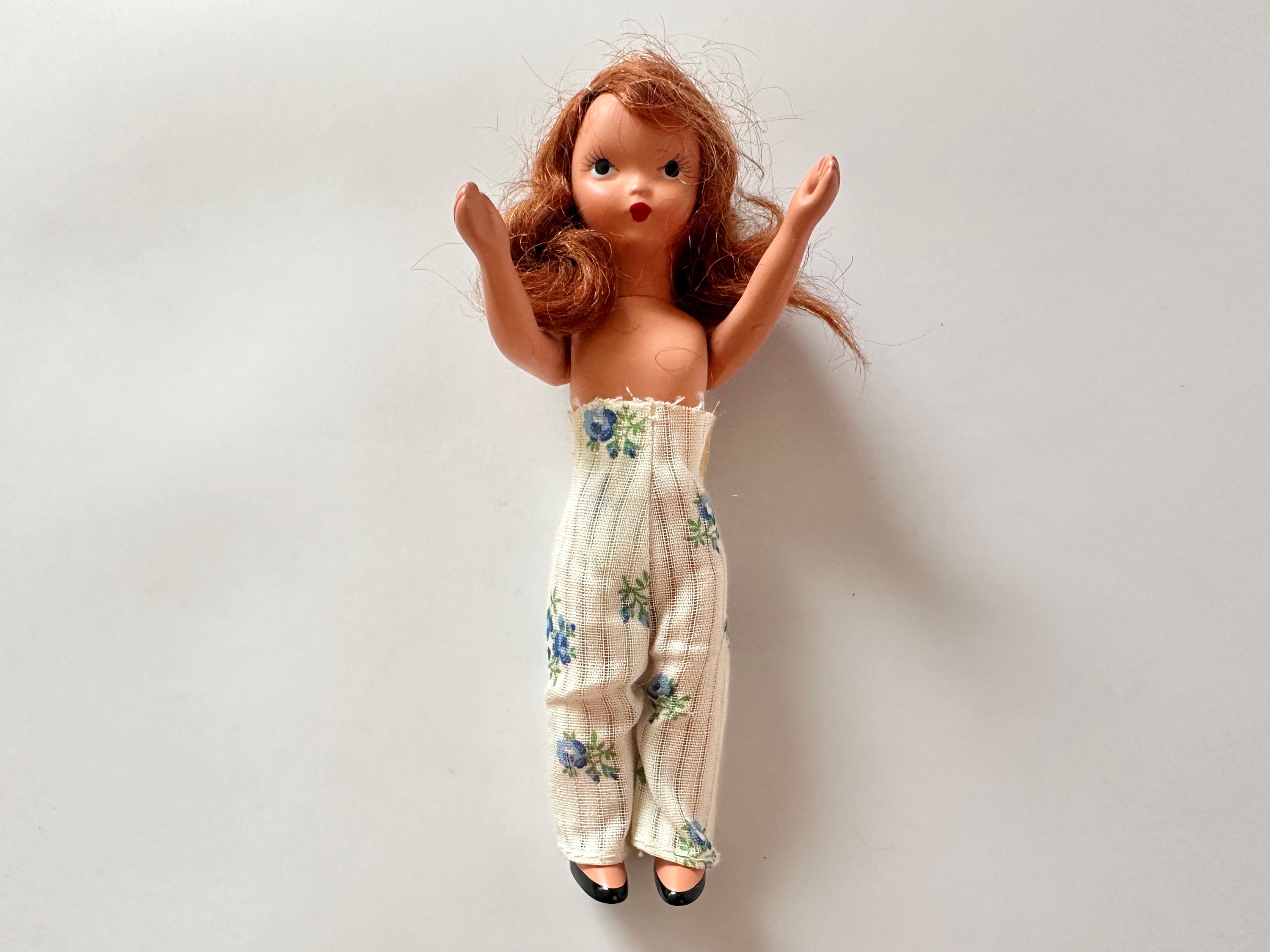 Poupée Mannequin Nancy Ann Des Années 1950 – USA – Taille Tournante 25 Cm – Vintage