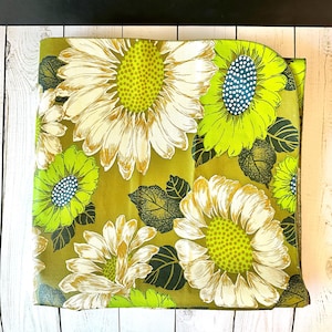 Vintage Green Floral Oilcloth Tablecloth, Outdoor Dining, Outdoor Tablecloth, 1970s Square Tablecloth
