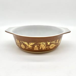 Pyrex Early American Oval Casserole Dish 043 1 1/2 Qt No Lid