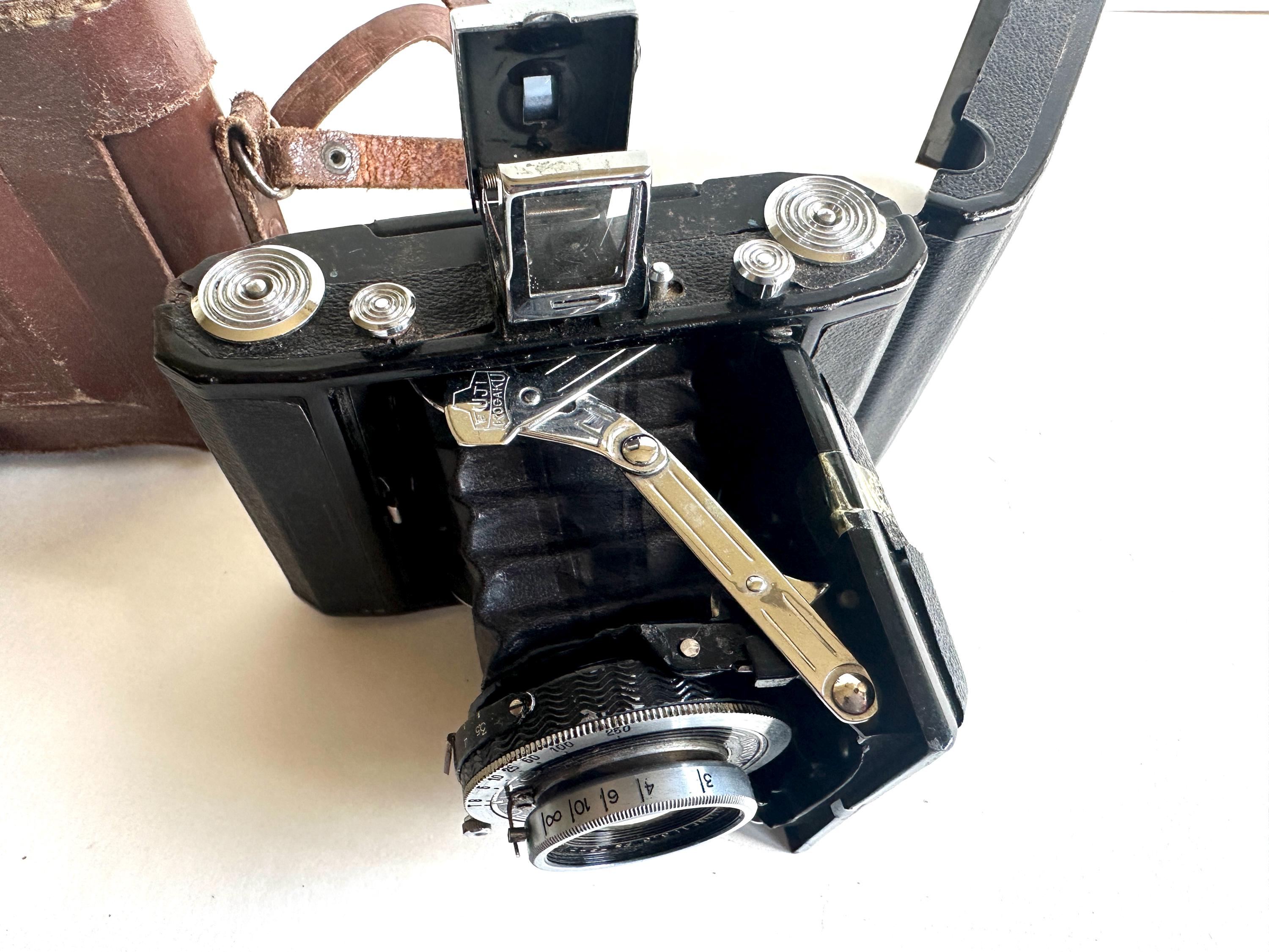 Lyra Six - Camera-wiki.org - The free camera encyclopedia