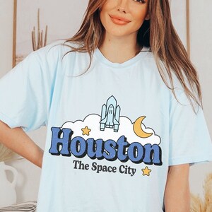 Retro Houston Shirt Cute Vintage Texas Oversized Tshirt Houston Bachelorette Party Tee Gift for Her Trendy Clothes Preppy Comfort Colors