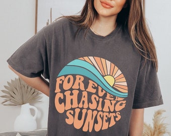 Comfort Colors Retro Forever Chasing Sunsets Shirt Coconut Girl Beachy Tee VSCO Girl Oversized Tshirt For Teens Trendy Clothes Aesthetic