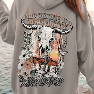 Sun to Me Hoodie Cute Cowgirl Country Music Sweatshirt for Concert Bull Skull Western Sweater Nashville Trip Rodeo Cowboy Trendy Aesthetic
