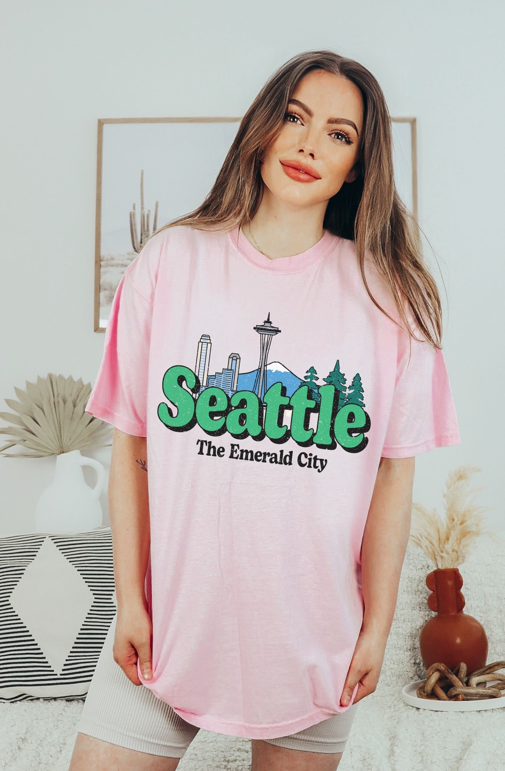 Seattle Sign Cute Retro Seattle Shirt Cute Vintage Washington Oversized Tshirt Seattle ...