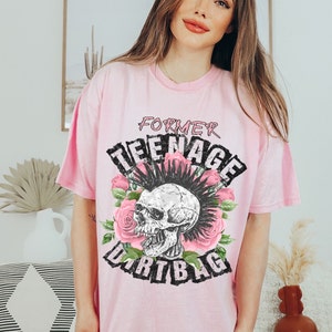 Teenage Dirtbag Shirt Grunge Punk Rock Graphic Tee Vintage Millennial Oversized Tshirt 2000s Clothes Y2K Clothing Emo Girl Comfort Colors