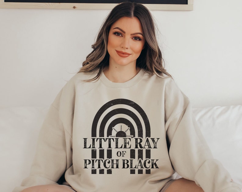 Little Ray of Pitch Black Sweatshirt Funny Millennial Sweater Retro Emo Crewneck for Concert Y2K Clothes Indie Clothing Comfort Colors Gift bild 5