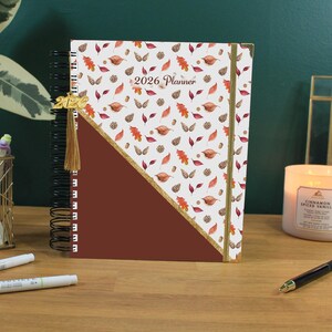 2026 datiert Wochenplaner | Anpassbares Layout und Cover | Herbstlaub