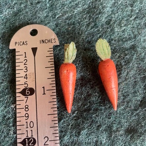 Carrot earrings