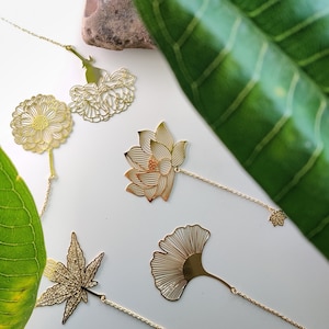 Lotus / Gingko / Dahlia Leaf Golden Hollow Metal Bookmarks With Chain - Homemade Brass Bookmark