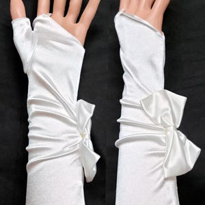 Vingerloze satijnen avondhandschoenen met strik, perfect voor formele gelegenheden, opera, kostuums en meer G2477BL