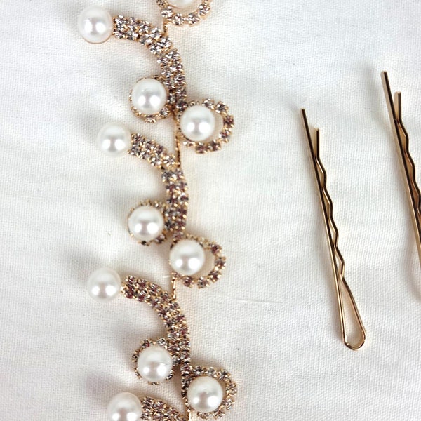 Chicas gold bendable hair vine with white pearls, jewels and metal hair pins, 11" long. JC610
