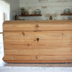 LARGE Antique German Immigrant Trunk / RARE 1800s European Antique / Scrubbed Pine / FREE shipping