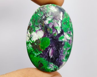 Rare++ Kammererite rough Cabochon,Multi color Kammererite loose stone semi precious Gemstone for jewellery & healing Use.  59 Cts. 36X25 MM