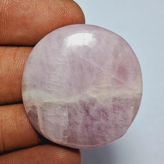 70 Carat Kunzite Gemstone Cabochon (33X32 MM)