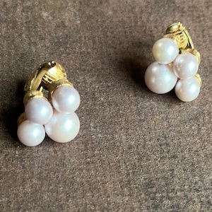 Vintage Cluster Faux Pearl Clip On Earrings