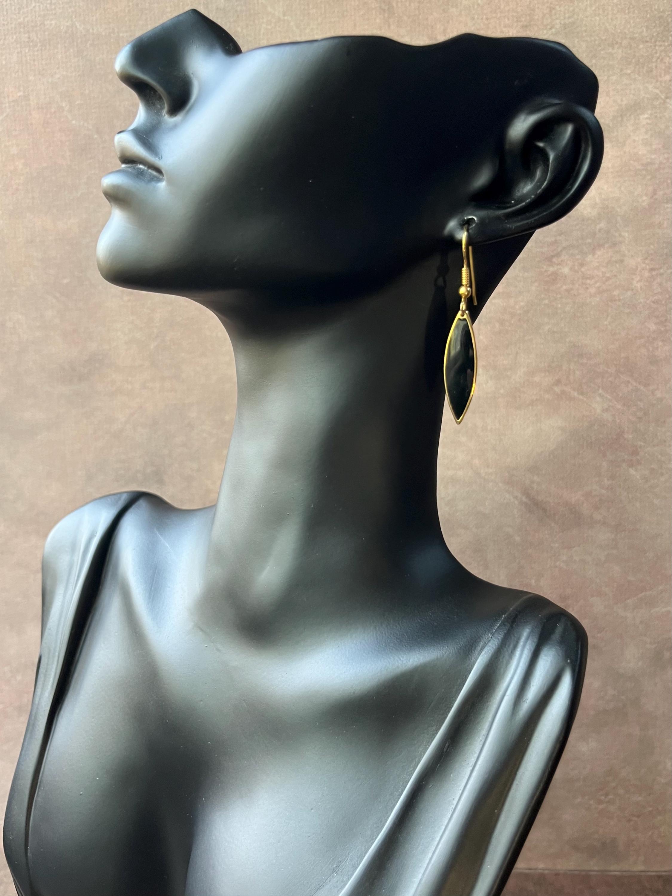 Boucles D'oreilles Vintage Noir Et Doré, Clips Métal émaillé - Très Bon état, Style Rétro