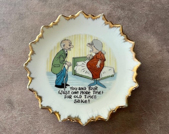 Vintage made in Japan: humoristisch stel wandbord ~ jaren 60 gedurfde cartoon porseleinen schaal met gouden rand