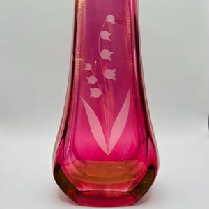 Vintage Cranberry Etched Glass 8&quot; Vase