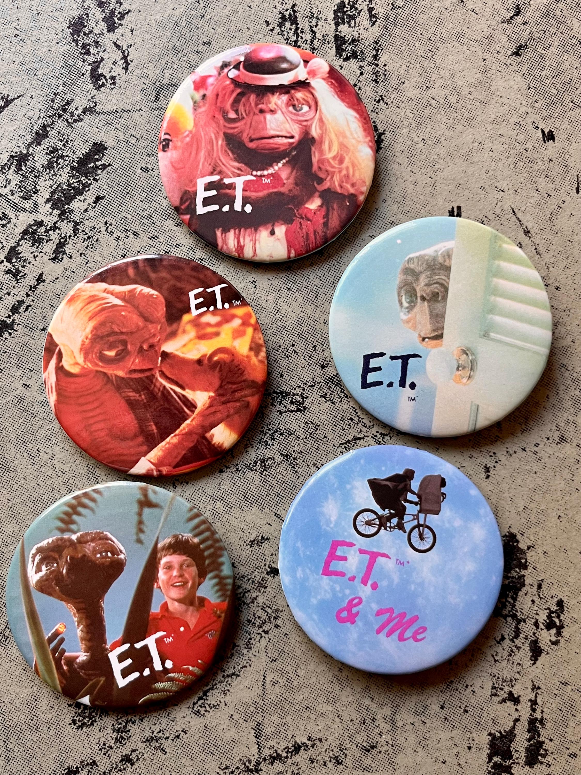 ヴィンテージ E.T. ボタンピン ロット ~ 1980年代の映画コレクション 