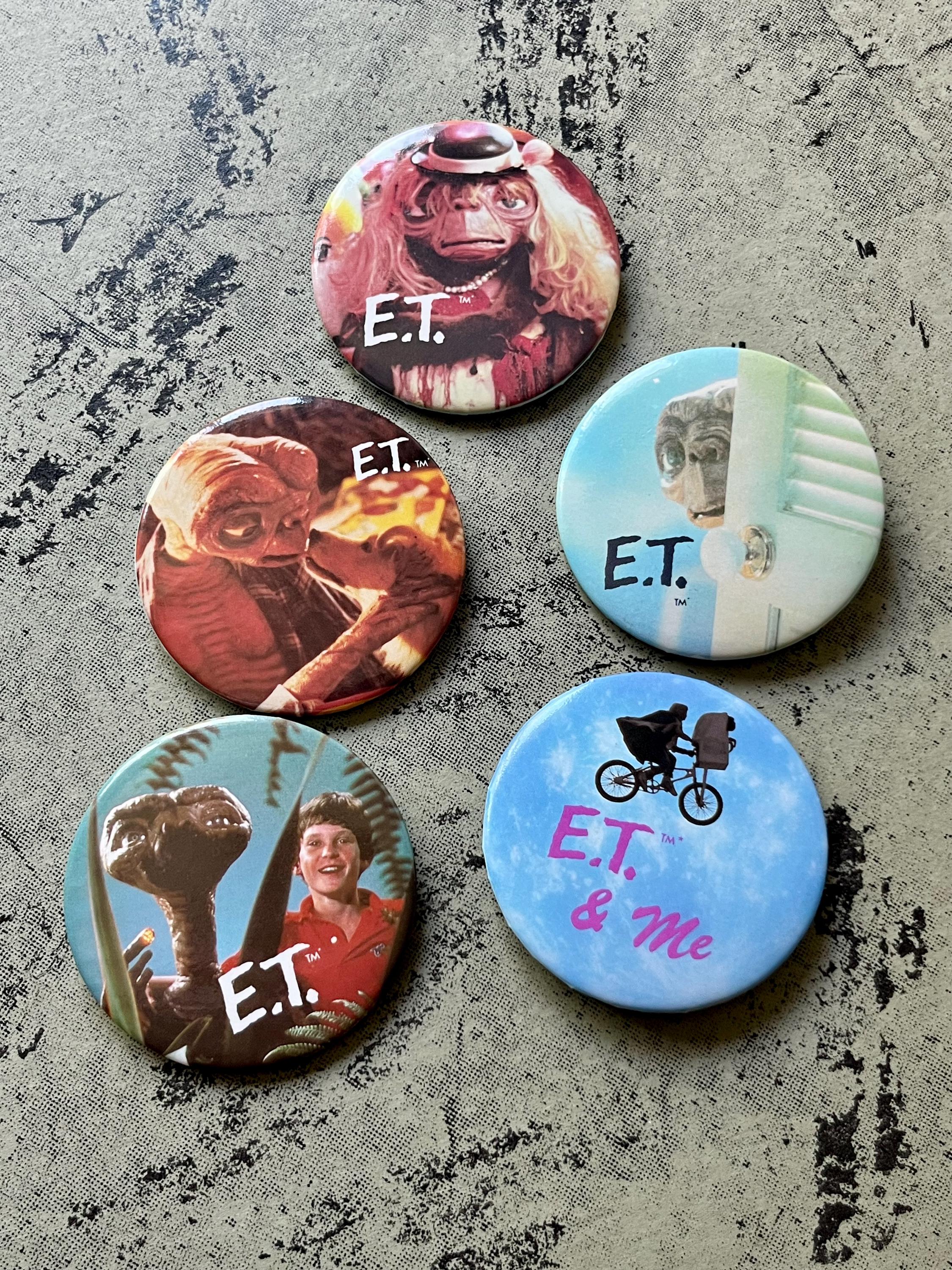 ヴィンテージ E.T. ボタンピン ロット ~ 1980年代の映画コレクション 
