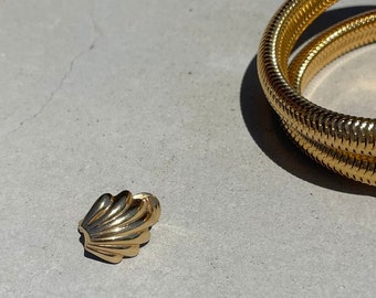 Pendientes de concha de oro de lujo vintage