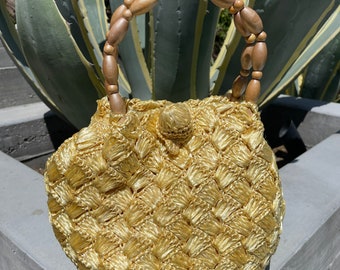 Saco tecido amarelo vintage da cesta de ráfia com alça de madeira artesanal