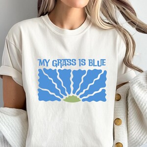 ブルーグラス ミュージック My Grass Is Blue フェスティバル Tシャツ ボヘミアン シャツ プラスサイズ プレミアム ソフト シャツ ミュージシャン シャツ ミュージック フェスティバル