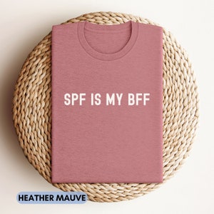 Camiseta de enfermera de dermatología, SPF es mi camisa BFF, camisetas de dermatología, regalo de ma de dermatología, camiseta de estudiante de dermatología, camiseta divertida de dermatología imagen 6