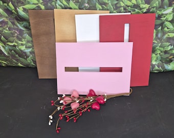 Valentine's Slotted Lid for our 9" and 12.5" Crates. (Crate is not included)