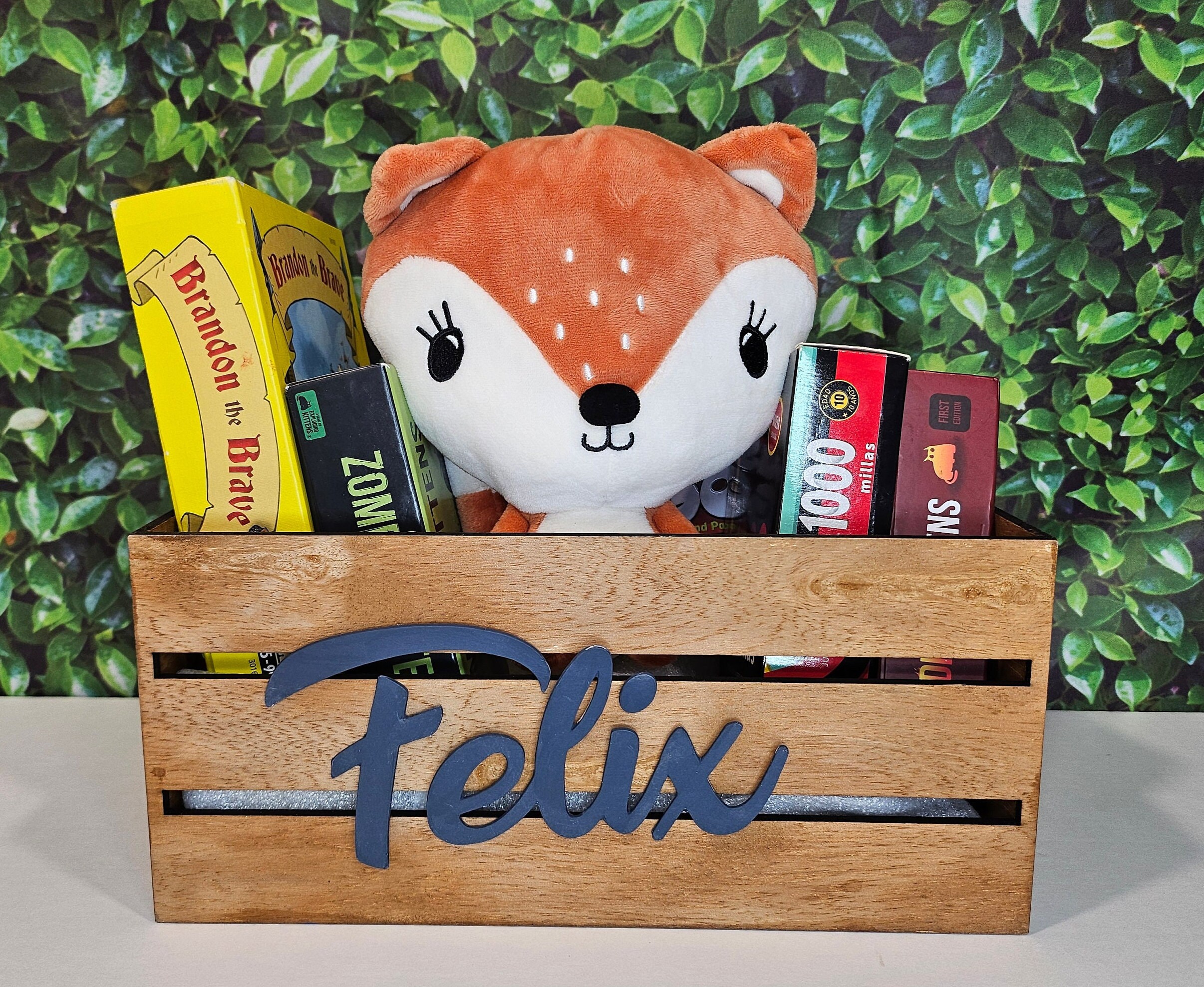 A Stein wooden crate with blue name. Ideal for a personalized gift box, or adding a decorative touch to a nursery or kids room.