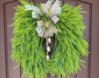 Beaded Fern Wreath, Beaded Grass Wreath, Wreath with Bells, Natural Home Decor, Year-Round Wreath, Green Fern Wreath, Button Fern Wreath