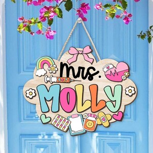 Personalized School Nurse Door Sign, Classroom Decor, Nurse Door Hanger, Back to School Medical Nursing Staff Wall Art New School Nurse Gift