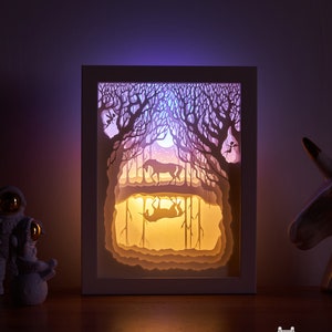 Scatola luminosa Papercut Scatola luminosa per intaglio di carta Luce notturna Scatola luminosa a led 3D Scatola ombra -L'ultimo unicorno