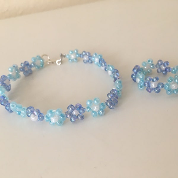 Daisy Bracelet set For Women with Summer Jewelry, Beaded Flower Bracelet, Beaded Daisy Bracelet, Blue Flower Bracelet, Trendy  Bracelet