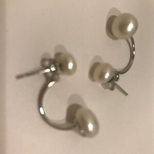 Natural pacific pearls earling